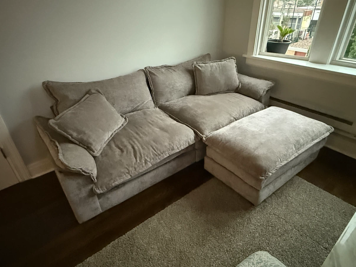 Light Gray Plush Sofa with Ottoman - photo 3