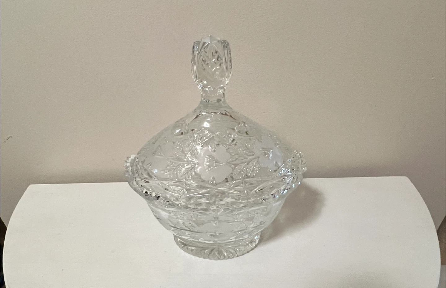 Vintage Heavy Lead Crystal Covered Candy Dish – Oval