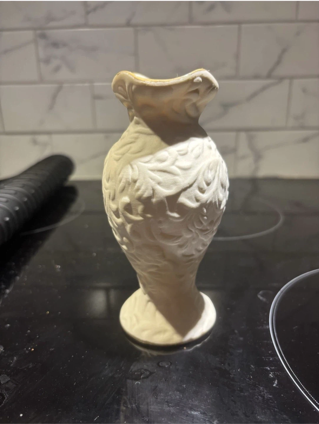 Vintage Wallace Porcelain Cameo Vase - photo 2