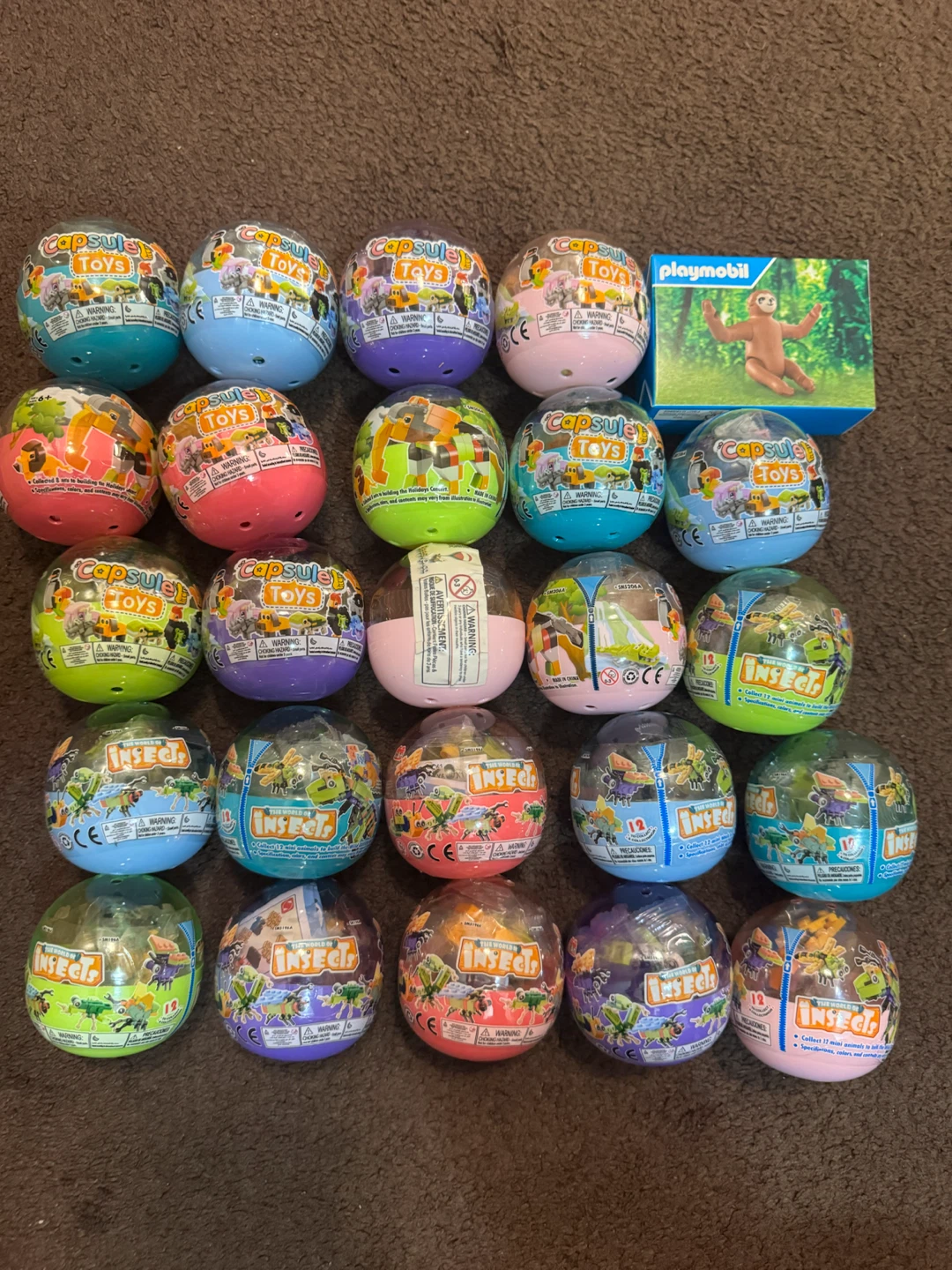 Capsule Toys - The World of Insect & Playmobil Lot