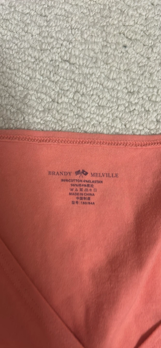 Brandy Melville Coral V-Neck Top - photo 2