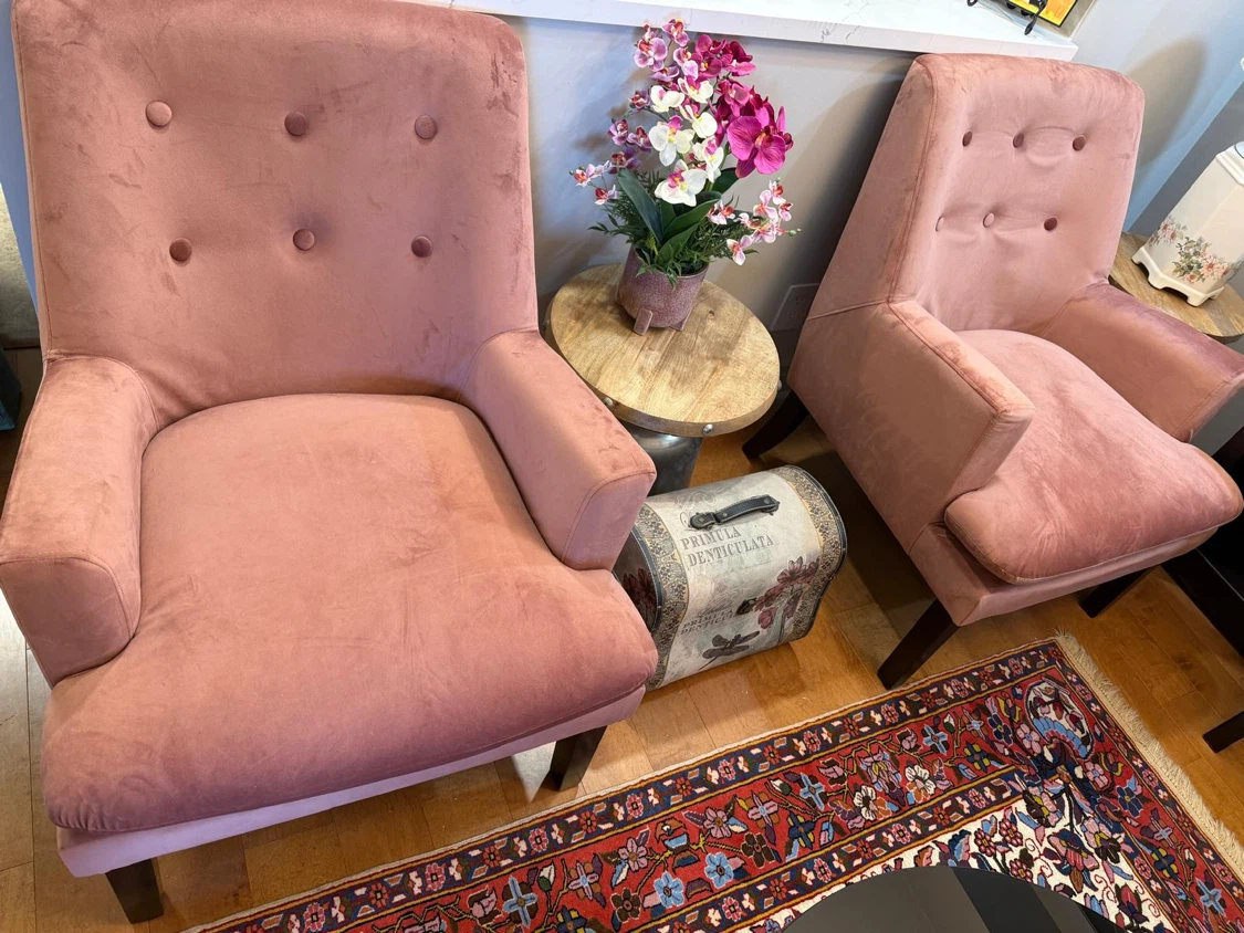 Pink Velvet Accent Chair - photo 2