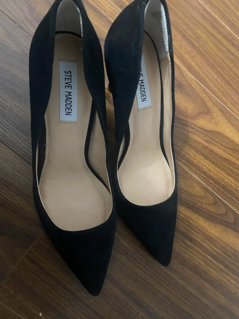 Steve Madden Black Suede Pumps - photo 3