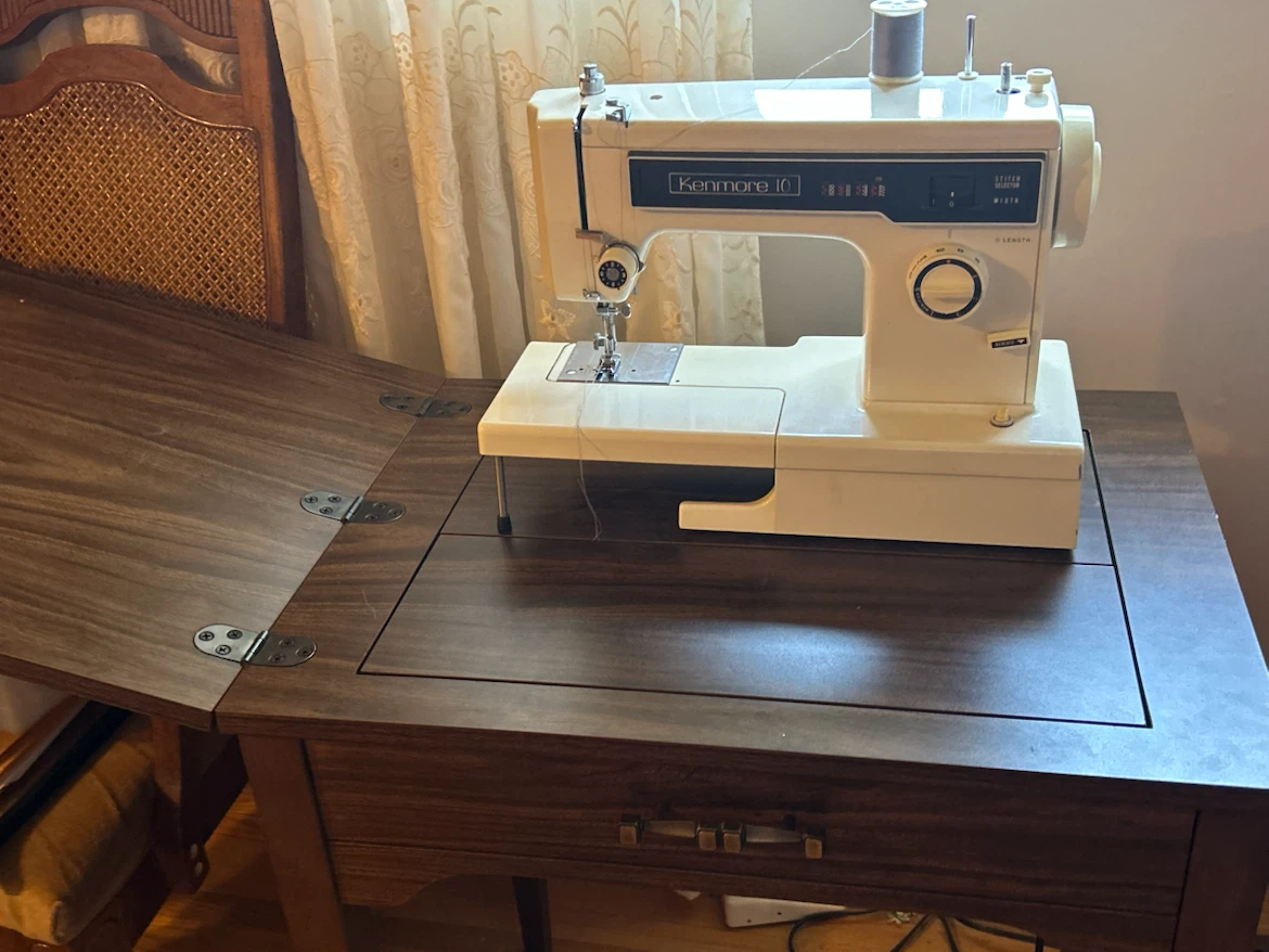 Kenmore 10 Sewing Machine with Cabinet