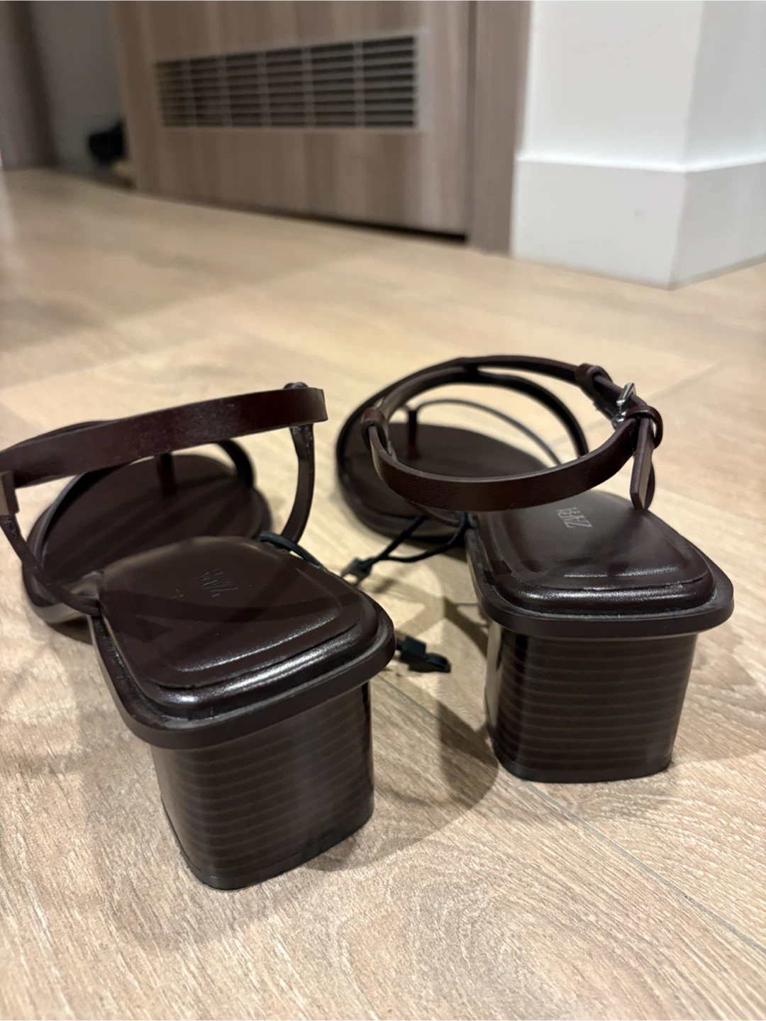 Zara sandals shoes - photo 2