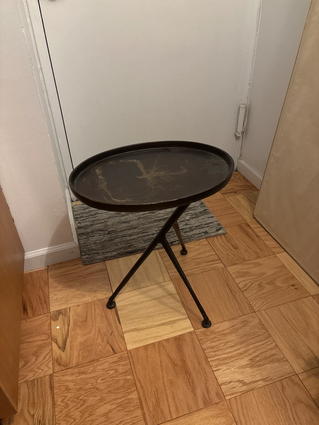 Schmidt Accent Table - photo 2