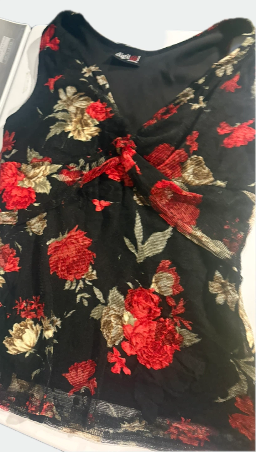 digit@l clothing floral print top