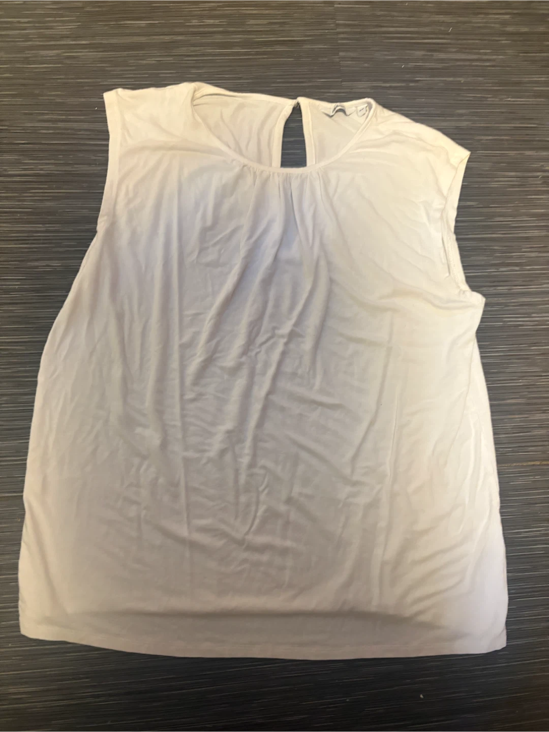 Reitmans White Sleeveless Top - M