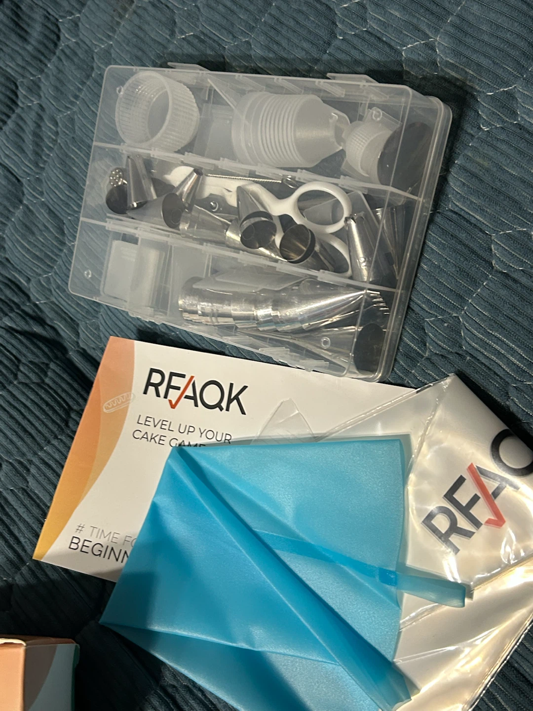 Brand New-RFAQK 74 PCS Icing Tips Set - photo 4