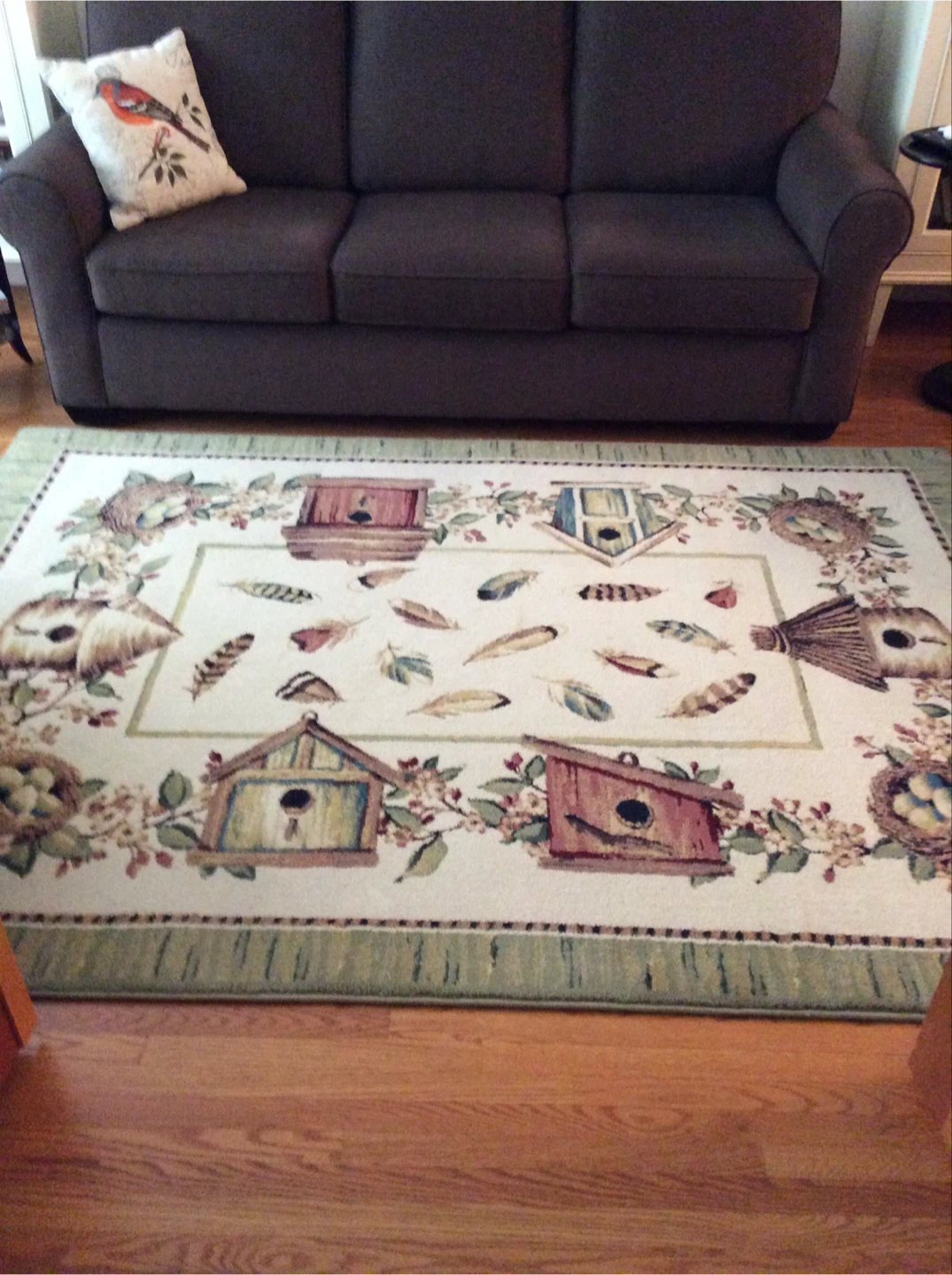 UNIQUE 5’5” by 7’8” AREA RUG (READ LISTING)