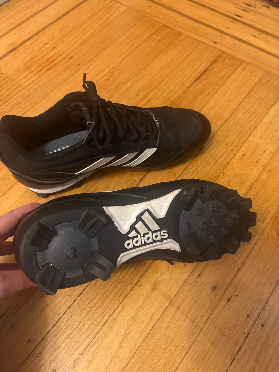 Adidas Cleats size 9 men’s - photo 2