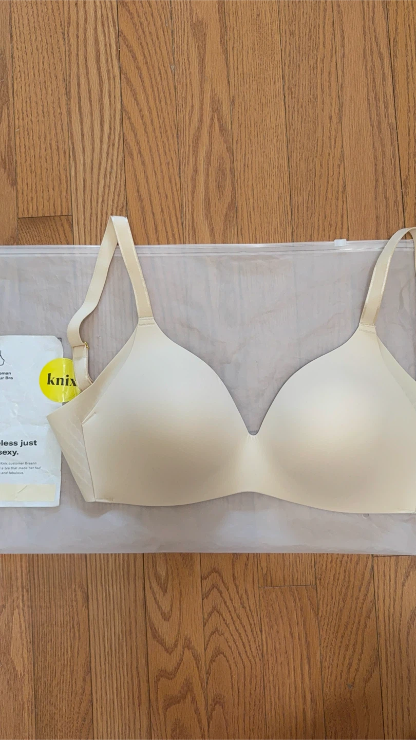 BNWT Knix Wingwoman Contour Bra