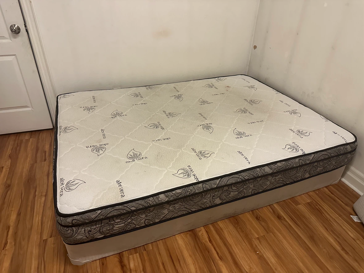 Springwall Aloe Vera Mattress and Box Spring - photo 4