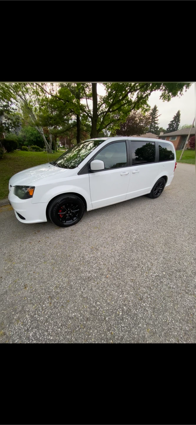 2019 Dodge Grand Caravan GT - photo 2