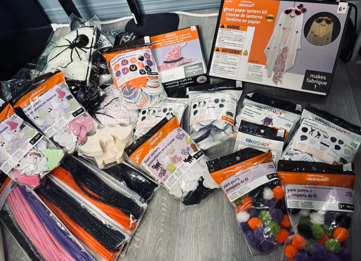 Halloween Craft Kits & Party Supplies