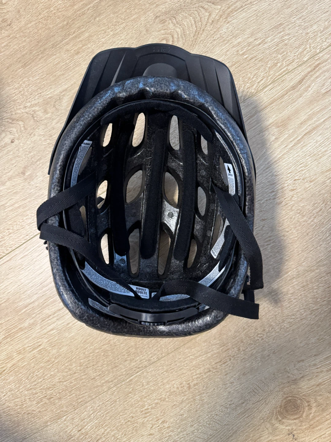 CCM Adult Bike Helmet 58-62cm - photo 3