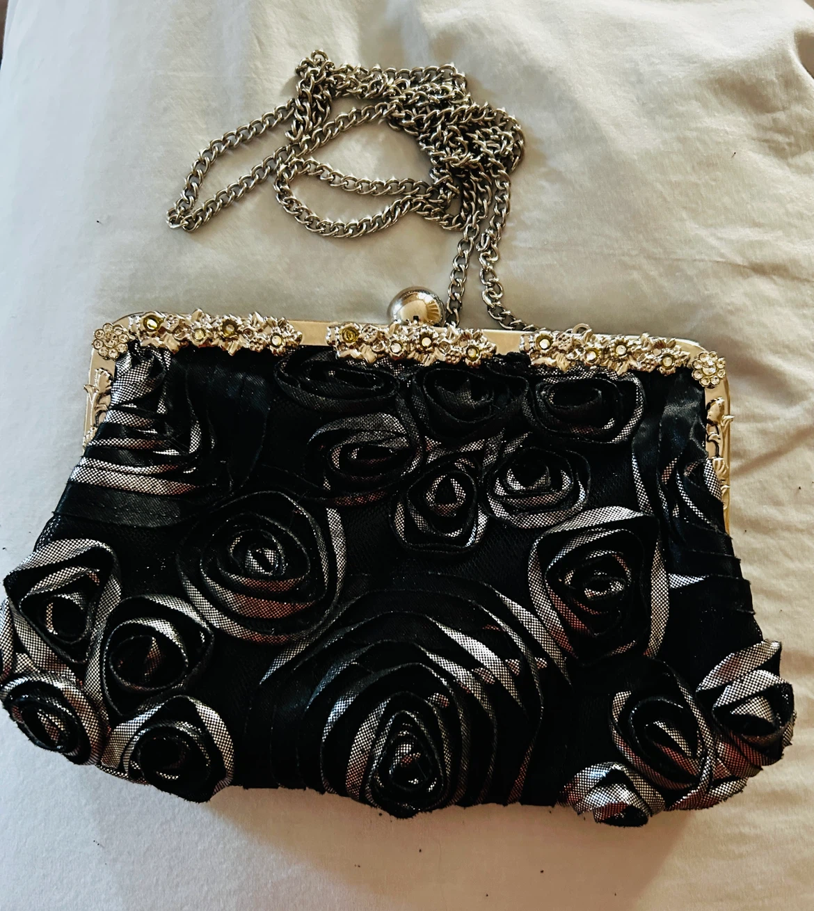 Ribbon-Rosette formal bag with Silver Chain strap - photo 4