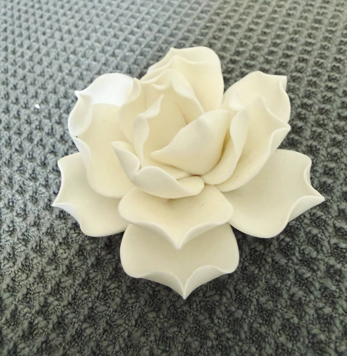 Mini white lotus incense holder - photo 2