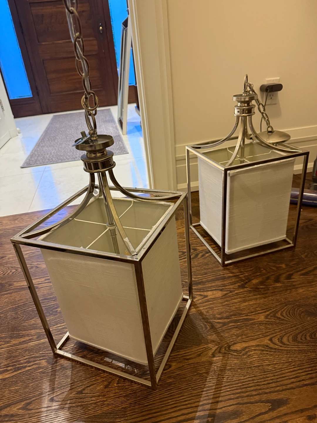 Pair of modern pendant lights - photo 2