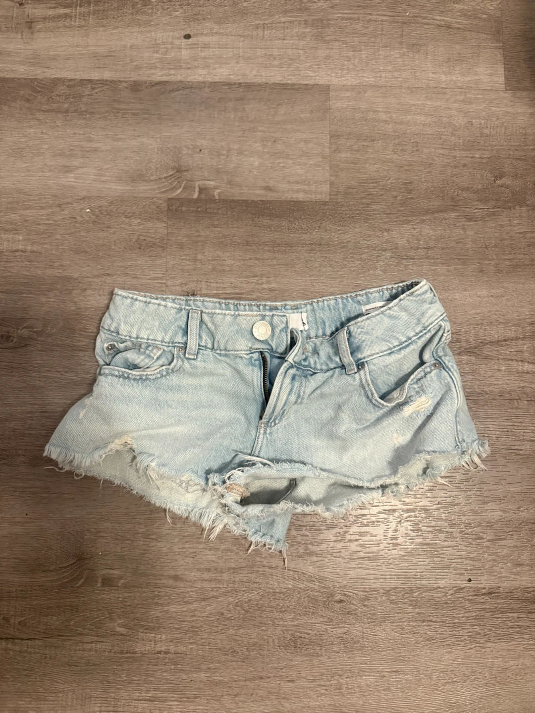Garage Denim Low Rise Shorts Size 01/25