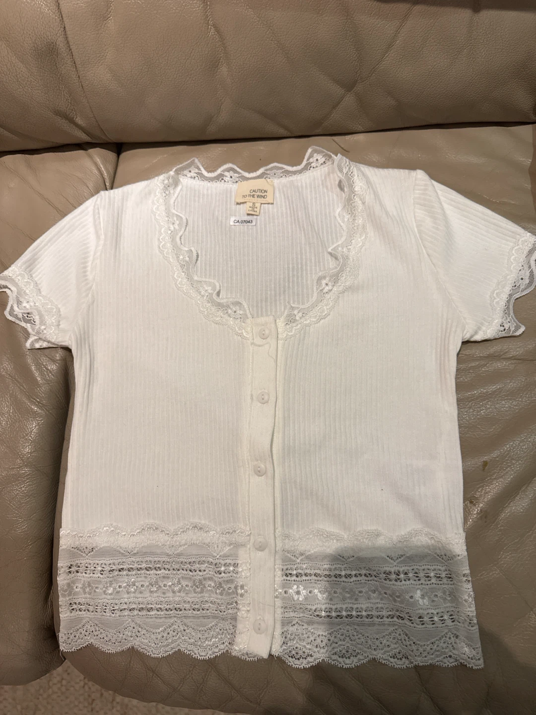 CAUTION TO THE WIND White Lace Trim Button-Up Top - Size S