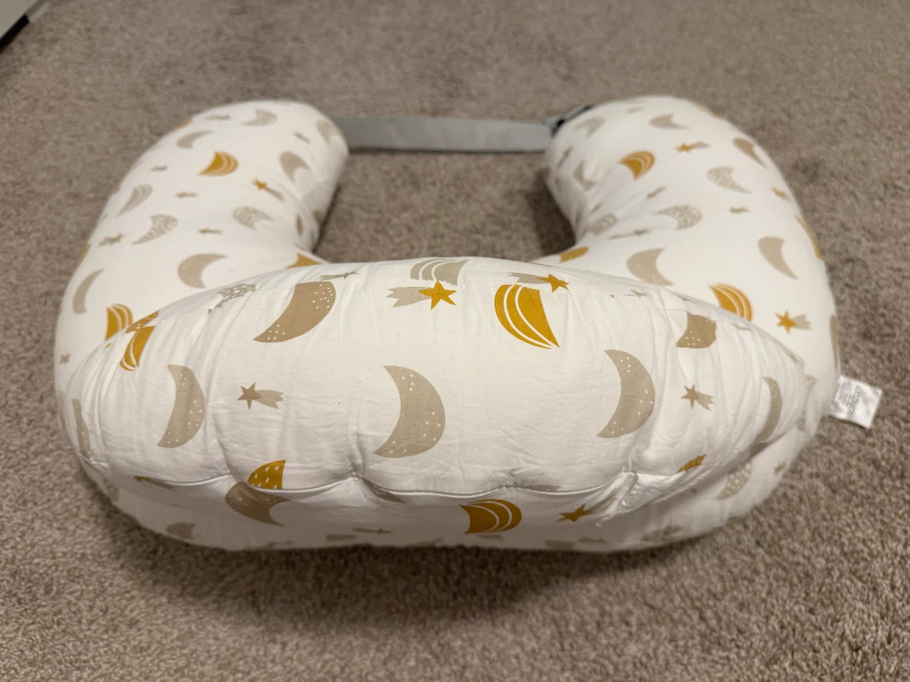 Momcozy Nursing Pillow - photo 2