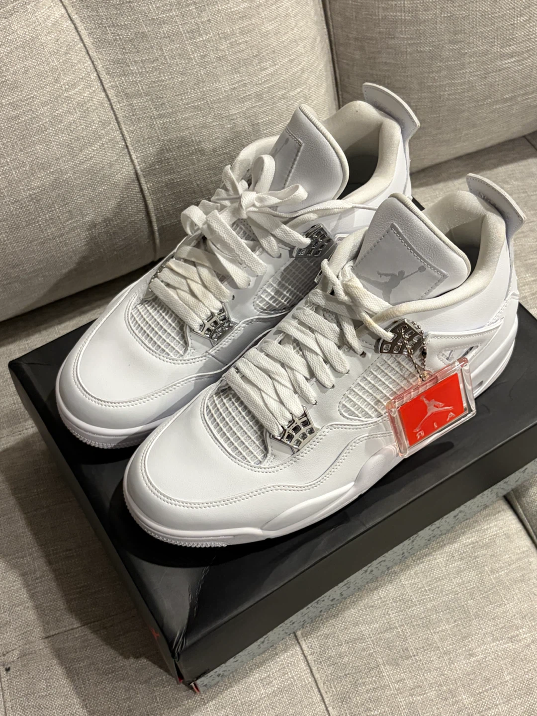 Jordan 4 Retro pure money