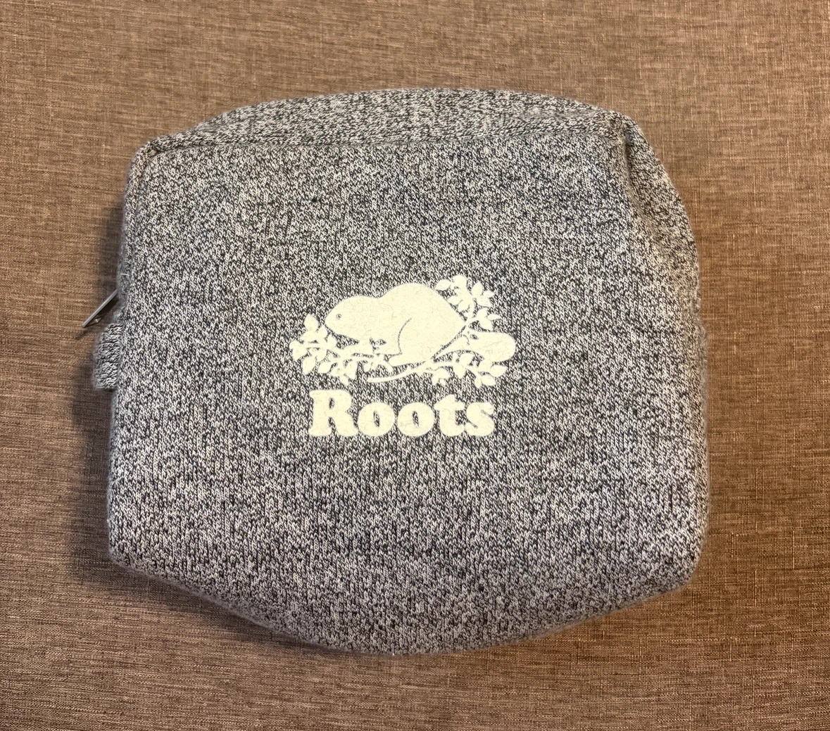 Roots Salt and Pepper Cosmetic Toiletries Case