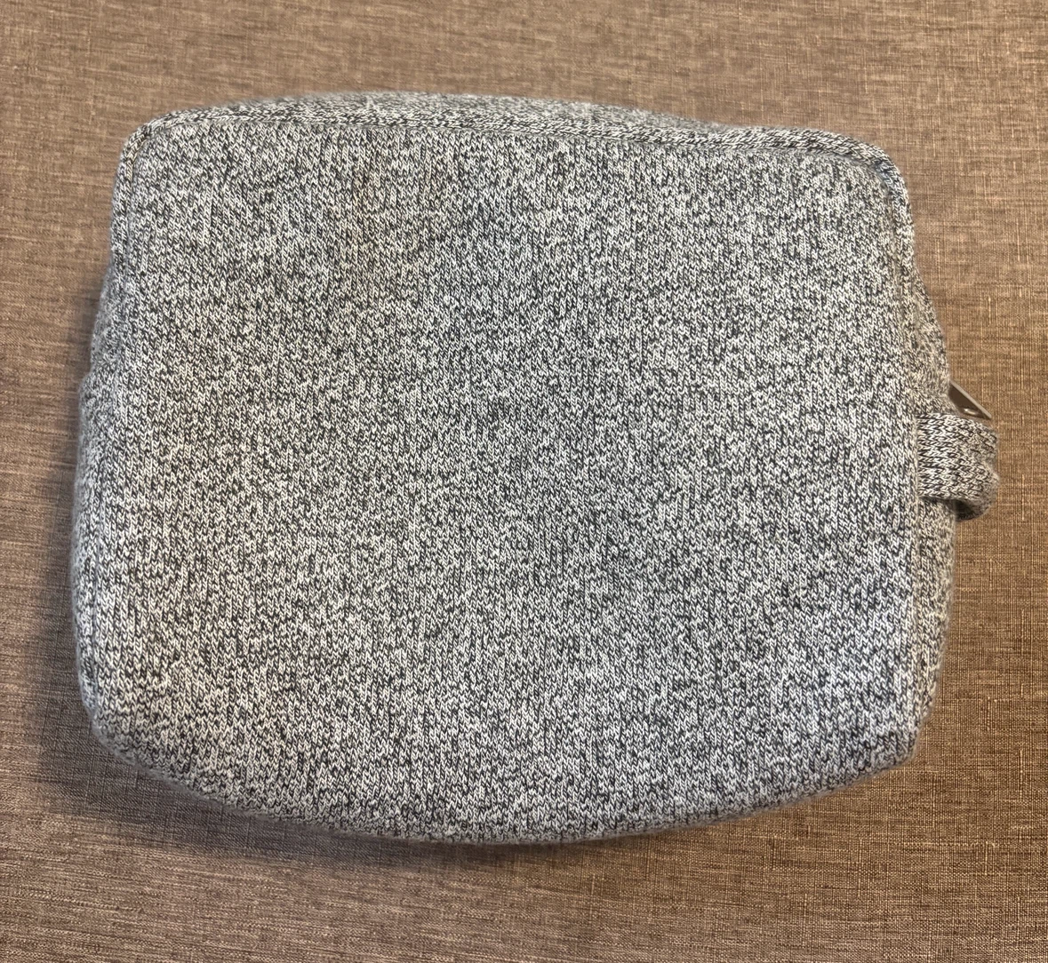 Roots Salt and Pepper Cosmetic Toiletries Case - photo 2