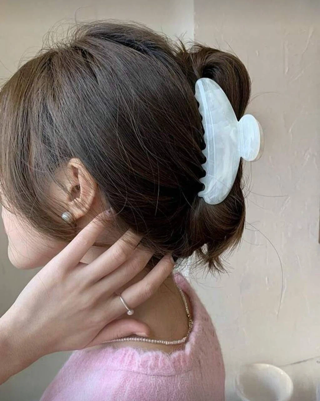 Set of 3 Marble-Style Hair Claw Clips - photo 2