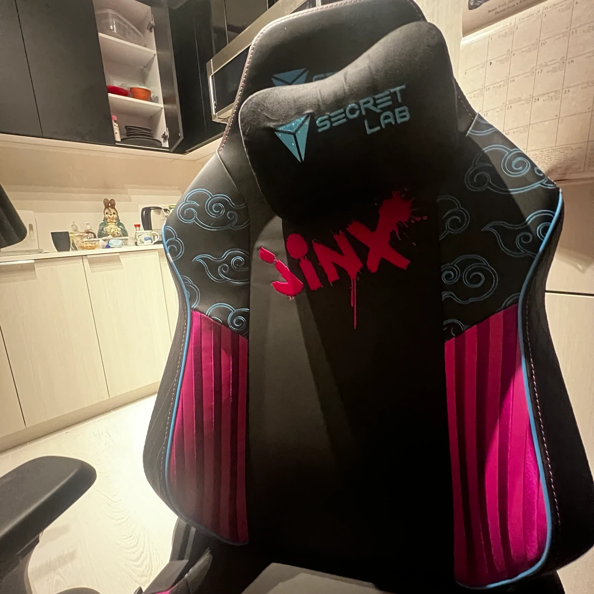 Secretlab Jinx "League of Legends" Gaming Chair - photo 2