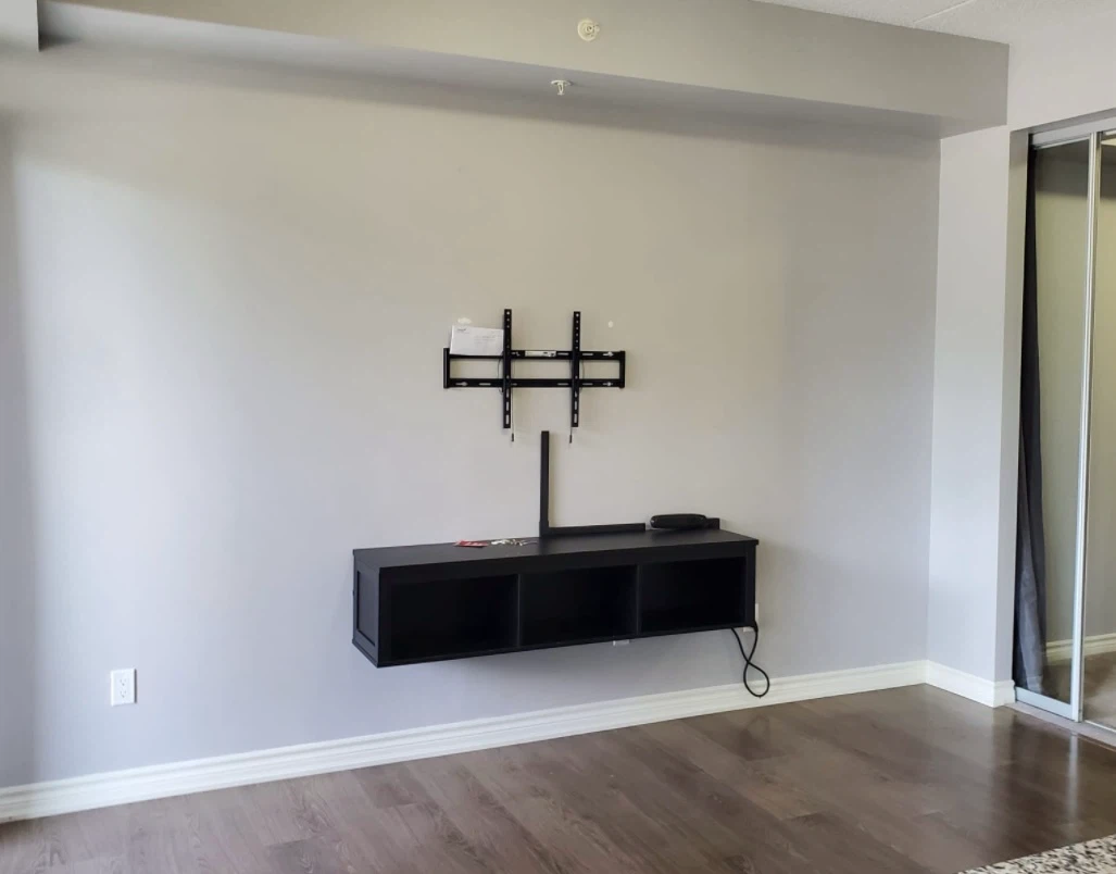 Tv console