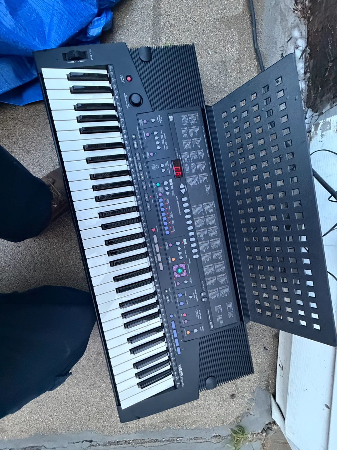 Yamaha PSR-410 Keyboard - photo 3