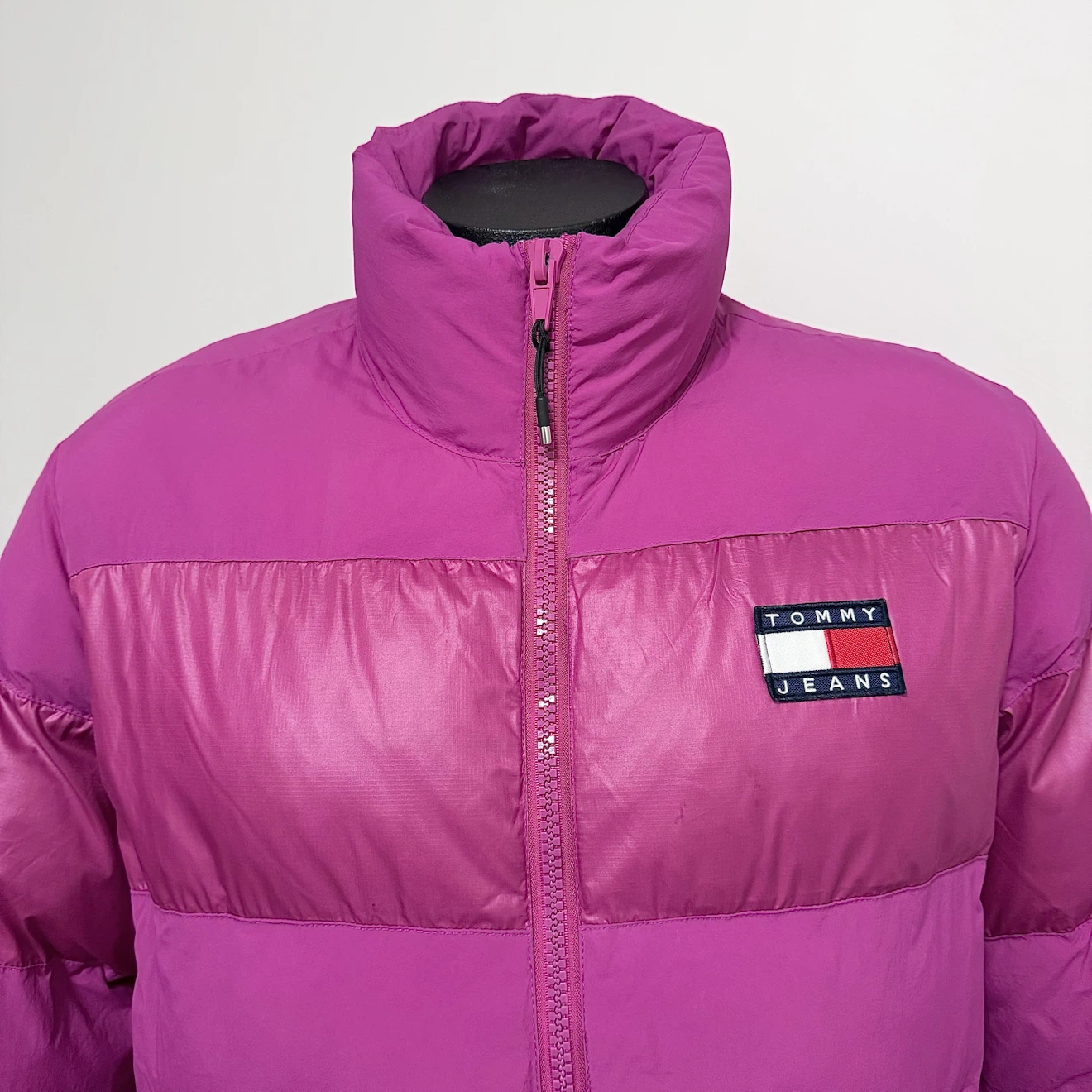 Men’s fuchsia Tommy Hilfiger fall puffer coat (size Small) - photo 5