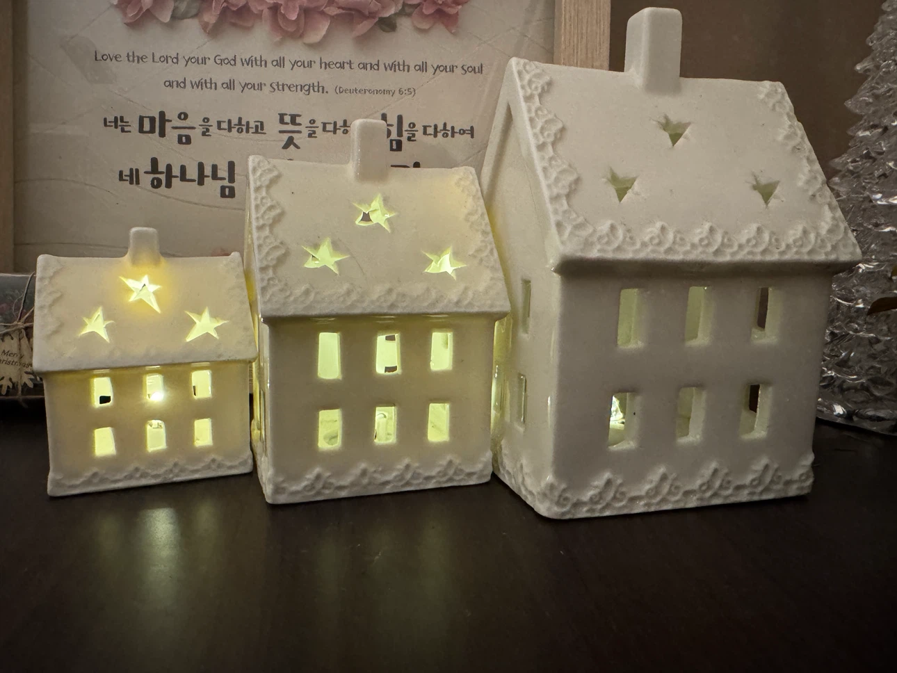 Set of 3 Light-Up Ceramic House Decorations