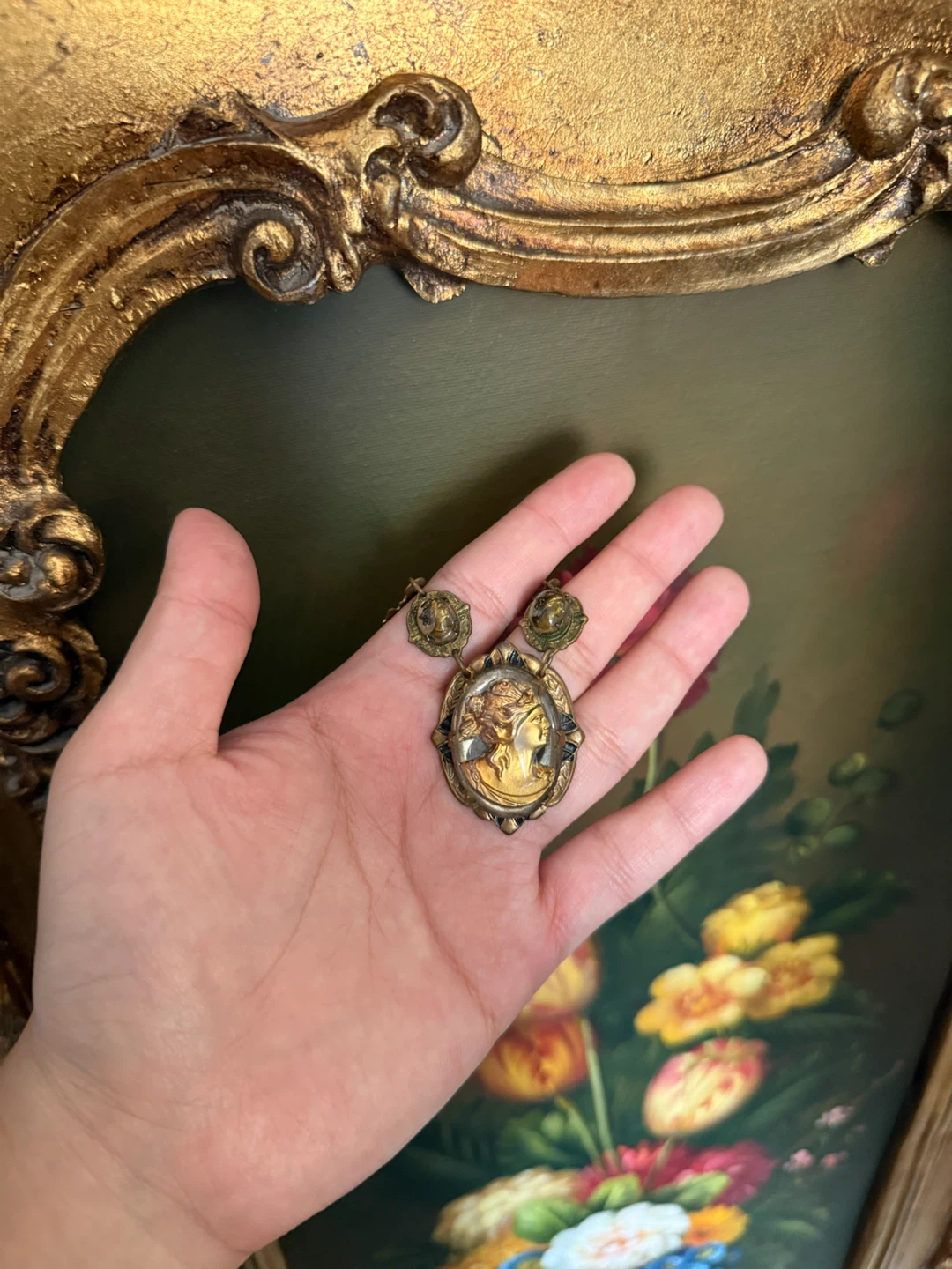 Cameo necklace (price is firm) - photo 2