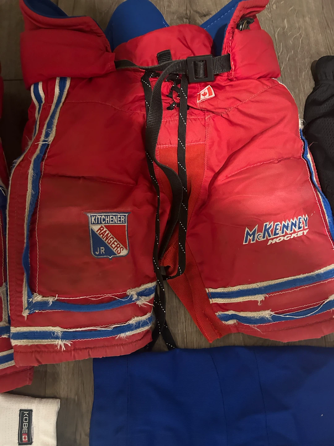 Kitchener Jr Rangers Hockey Gear - photo 2