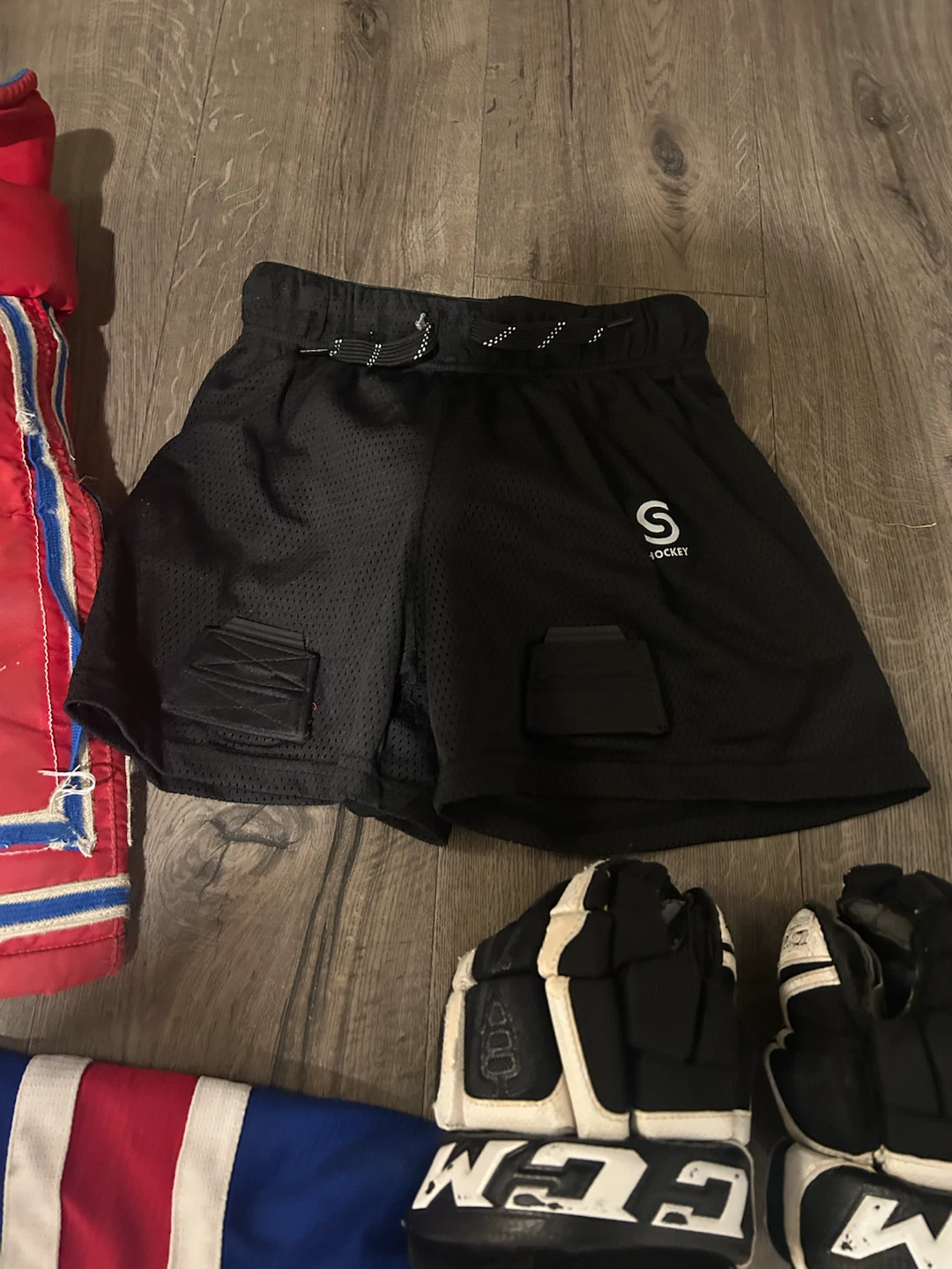 Kitchener Jr Rangers Hockey Gear - photo 3