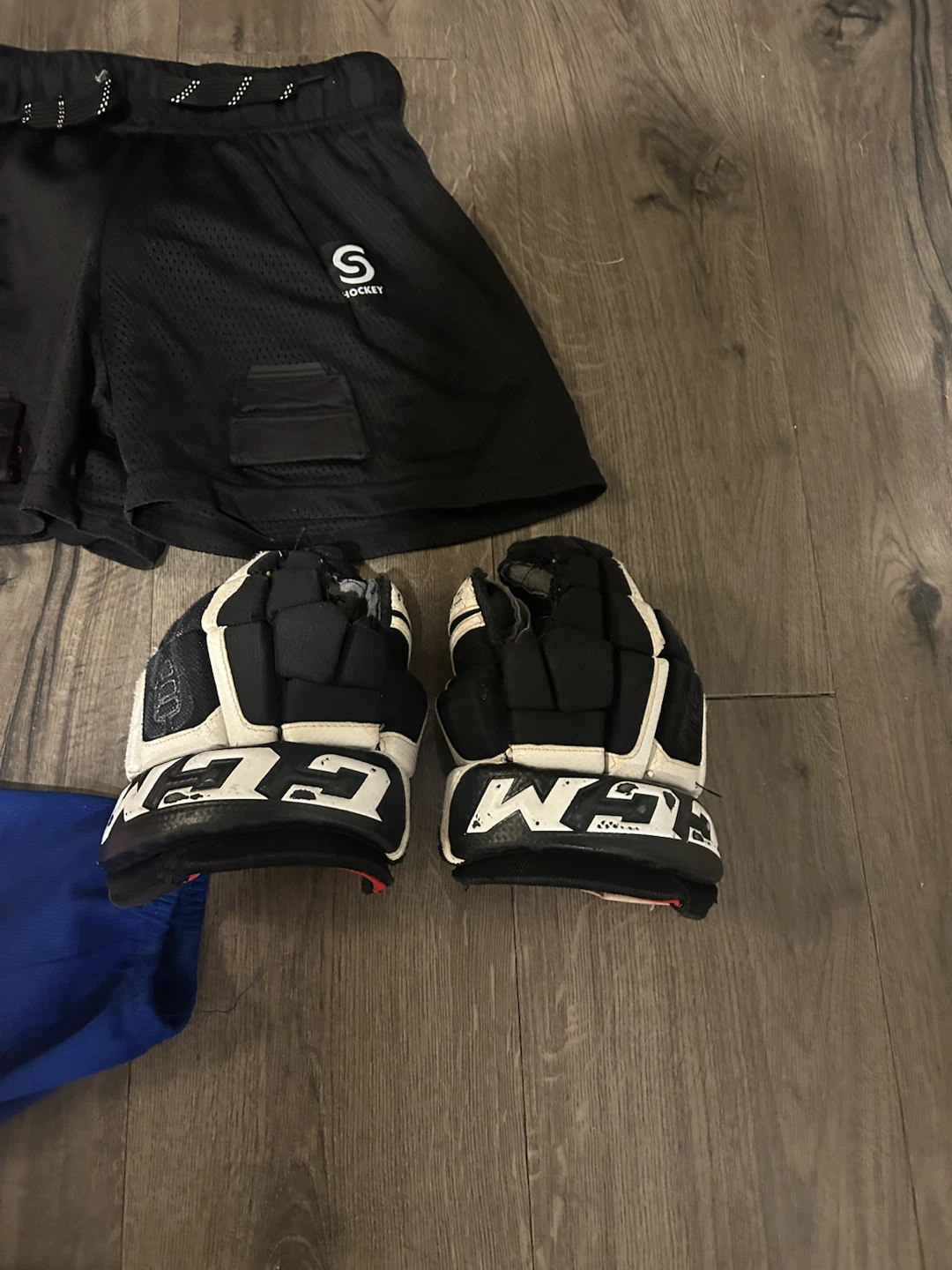 Kitchener Jr Rangers Hockey Gear - photo 4