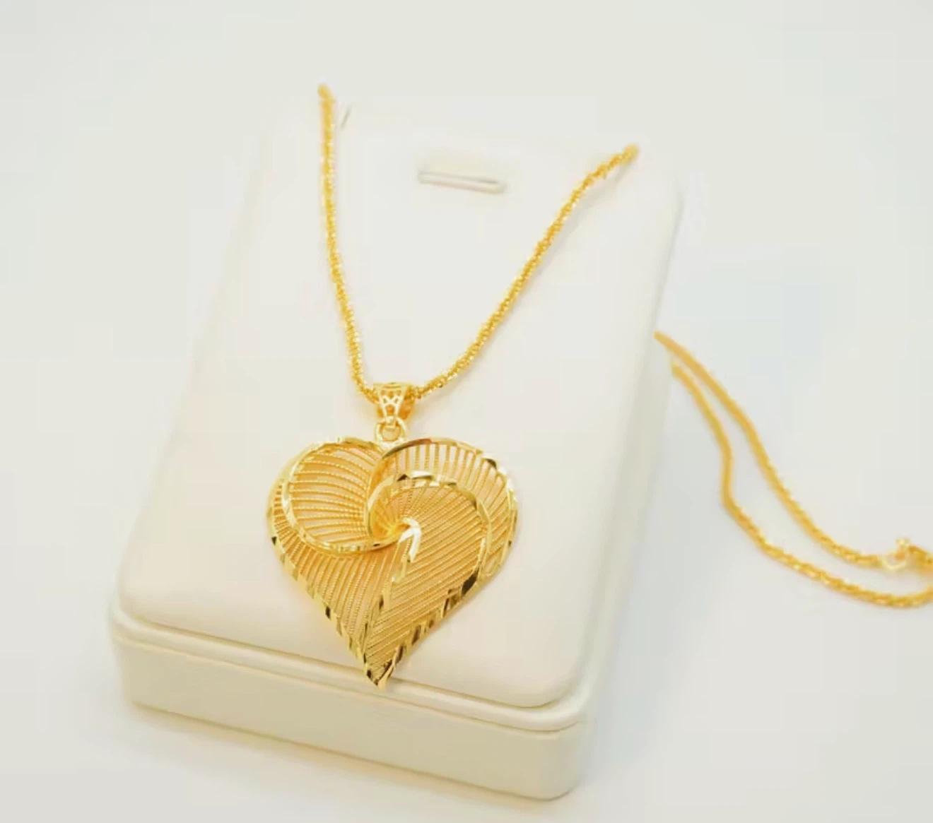 Gold Tone Heart Pendant Necklace