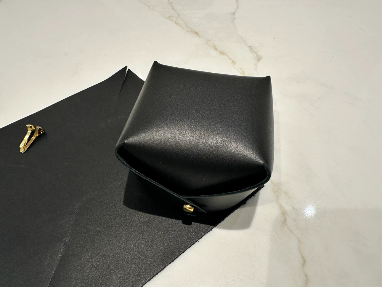 NEW! Black Leather Catch-All Tray with Snaps - photo 3