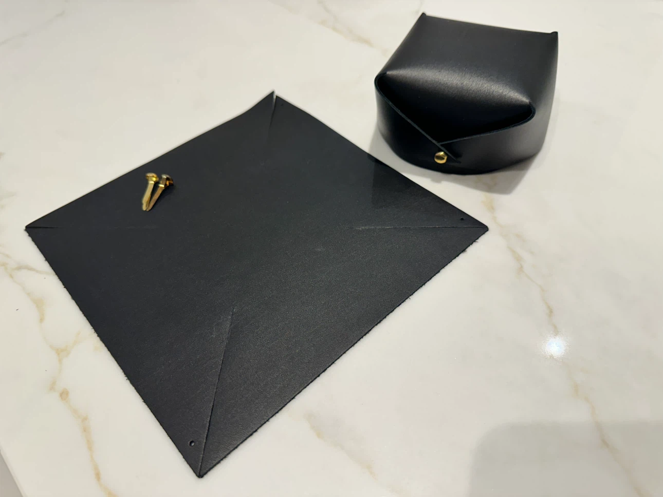 NEW! Black Leather Catch-All Tray with Snaps - photo 4