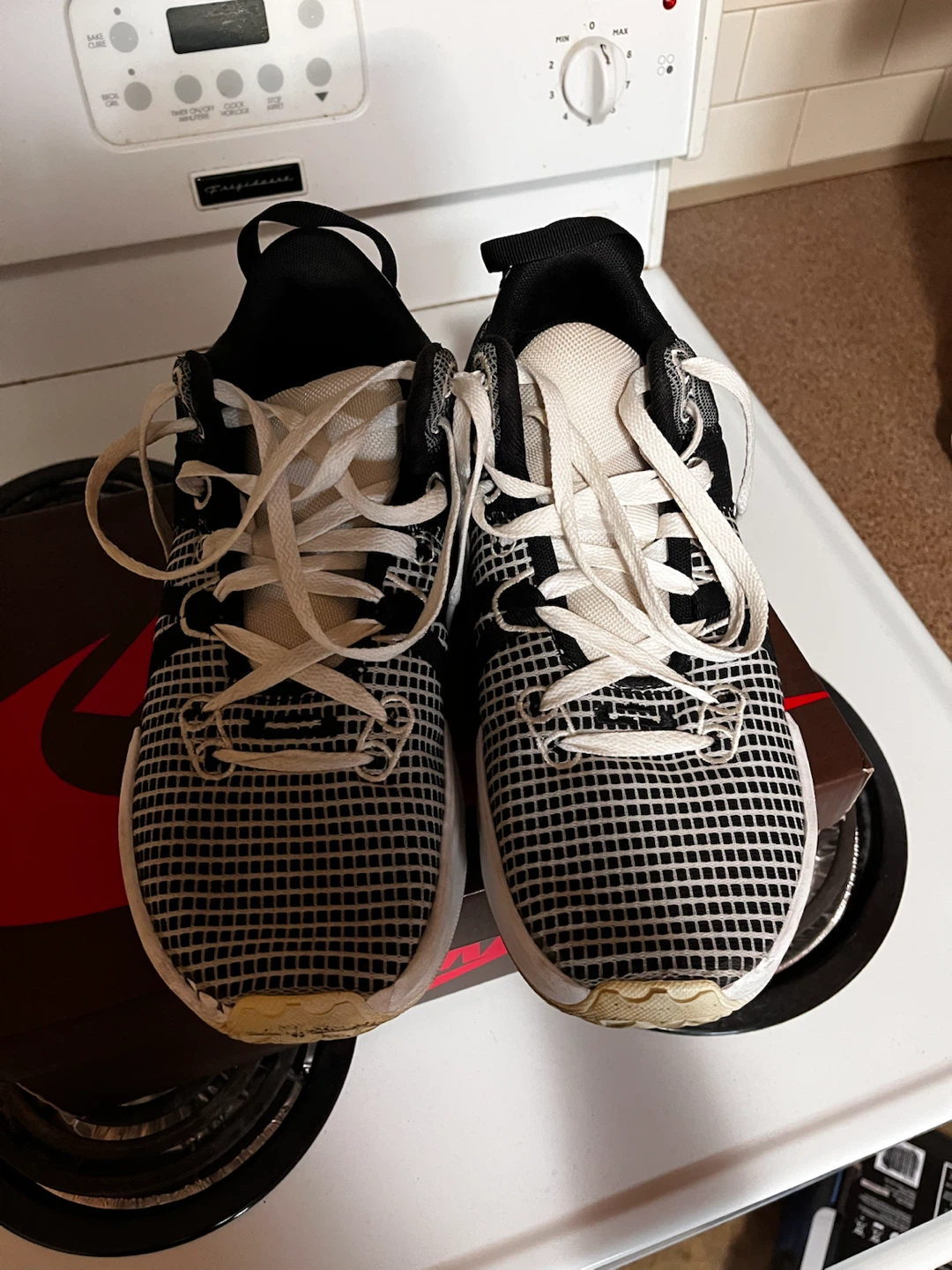 LeBron shoes - photo 2