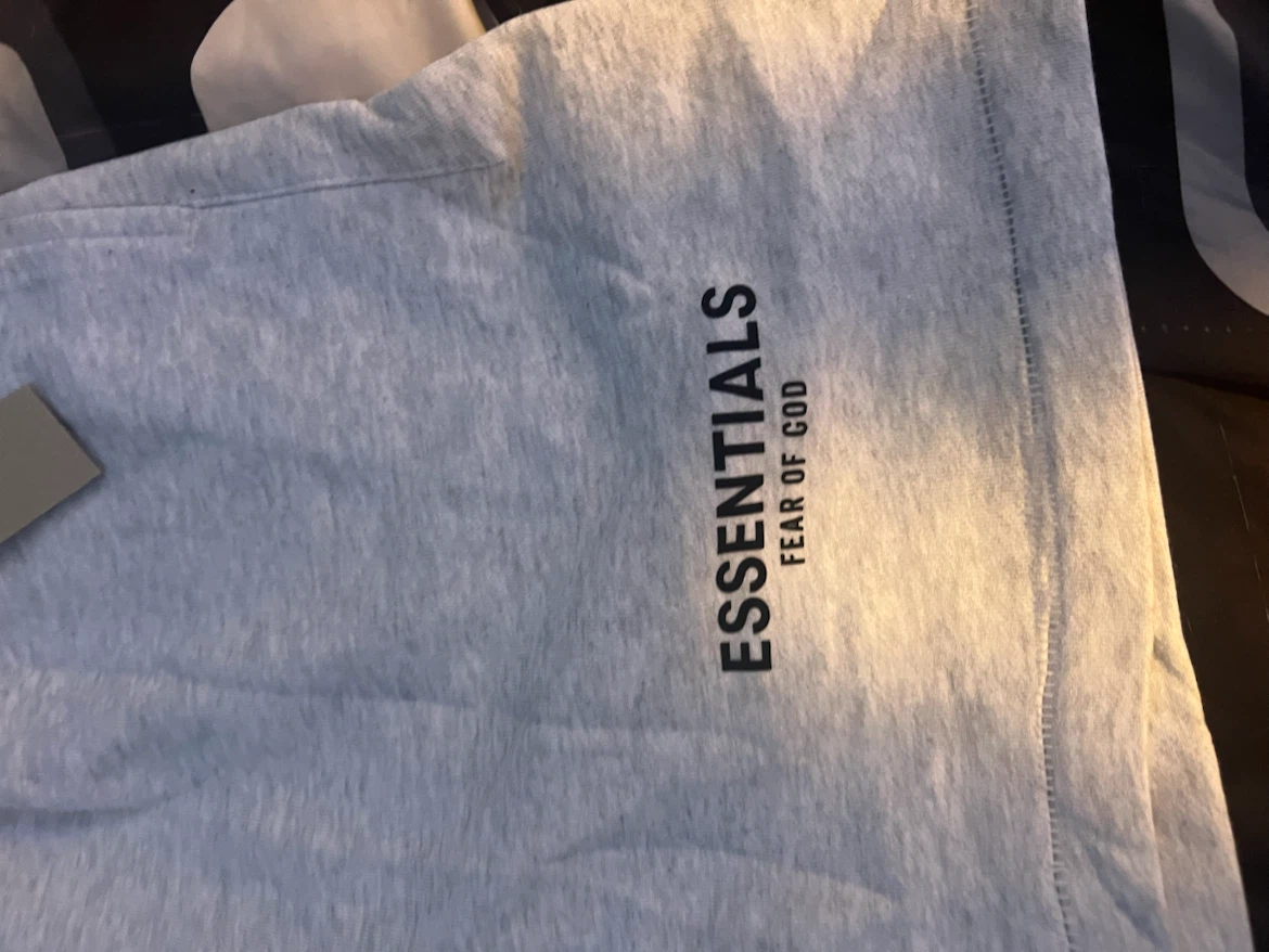ESSENTIALS Fear of God Shorts - photo 5