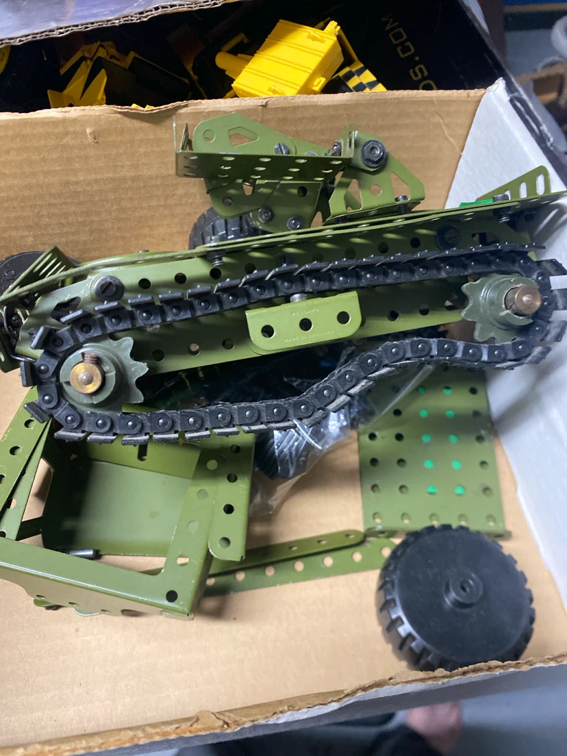 Meccano Metal Construction Tank Kit
