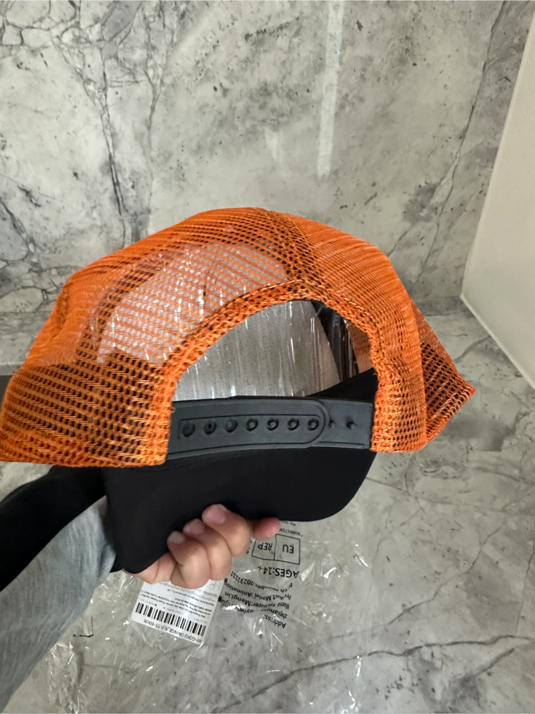 Dragon Ball Z Goku Trucker Hat - photo 4