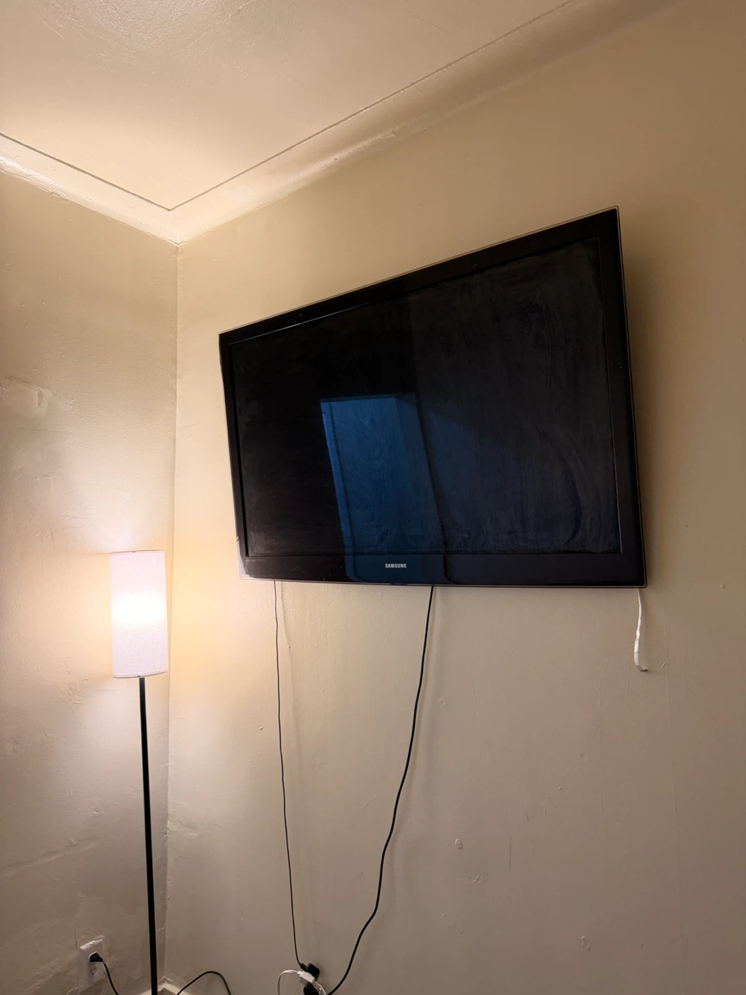 Samsung Flat Screen TV