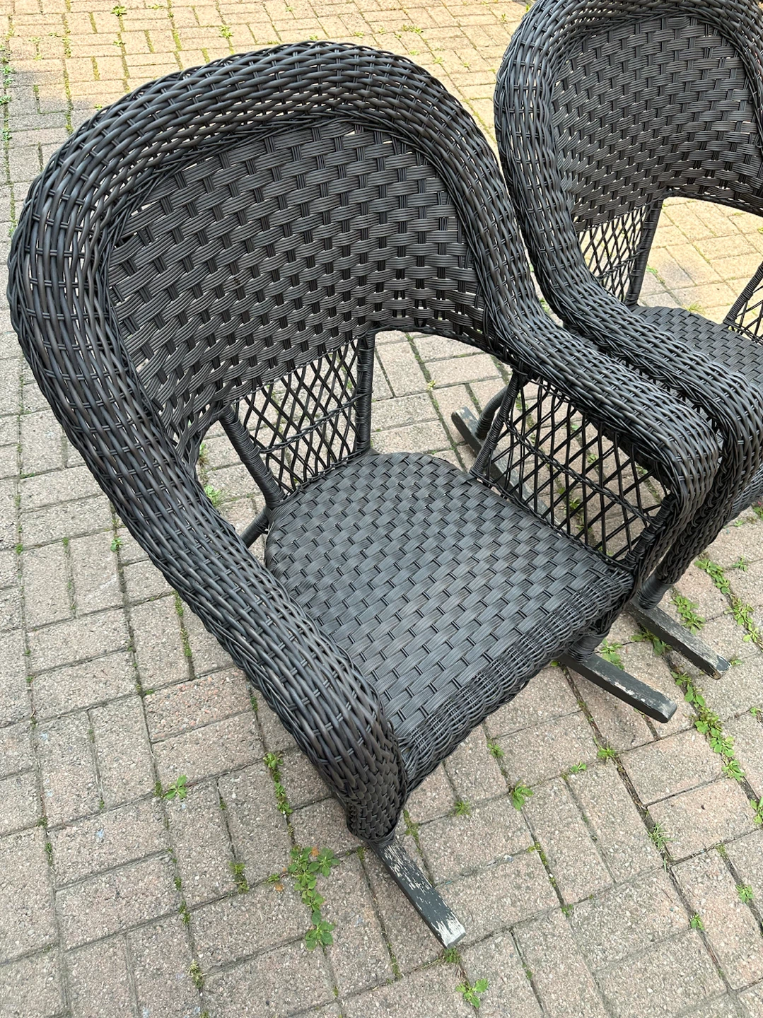 Jeco Pair of Dark Wicker Rocking Chairs - photo 2