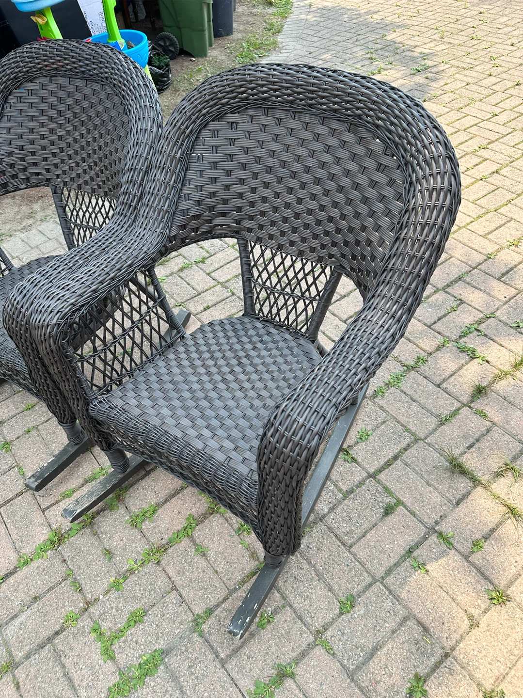 Jeco Pair of Dark Wicker Rocking Chairs - photo 3