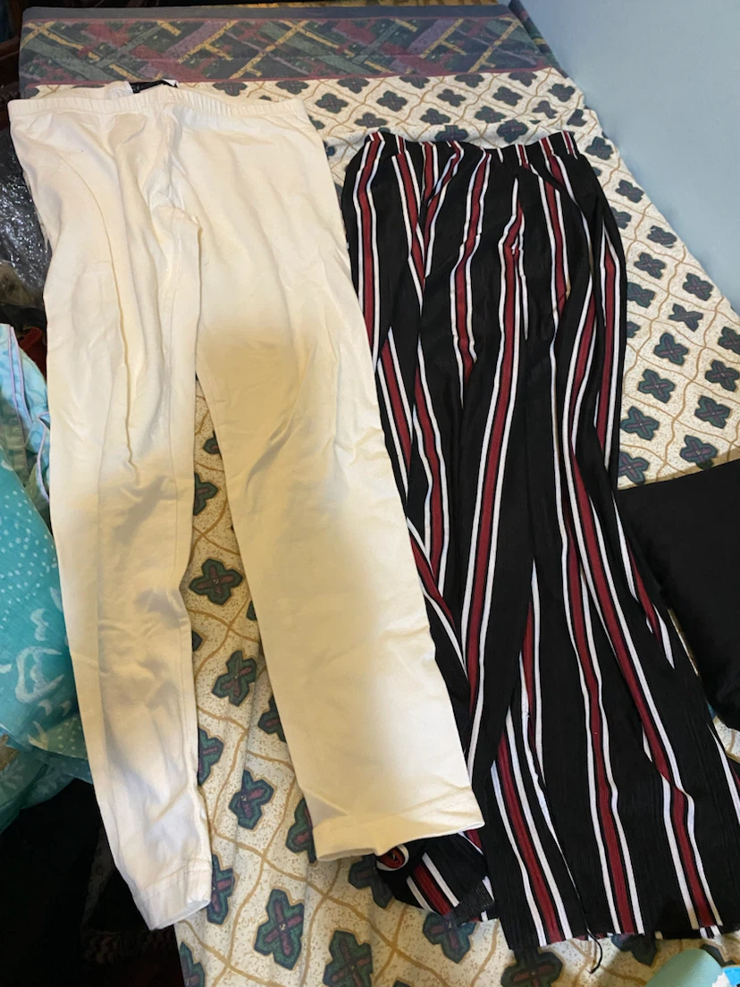 Women's Pants - Various Styles selling each for $5. Size small - photo 4